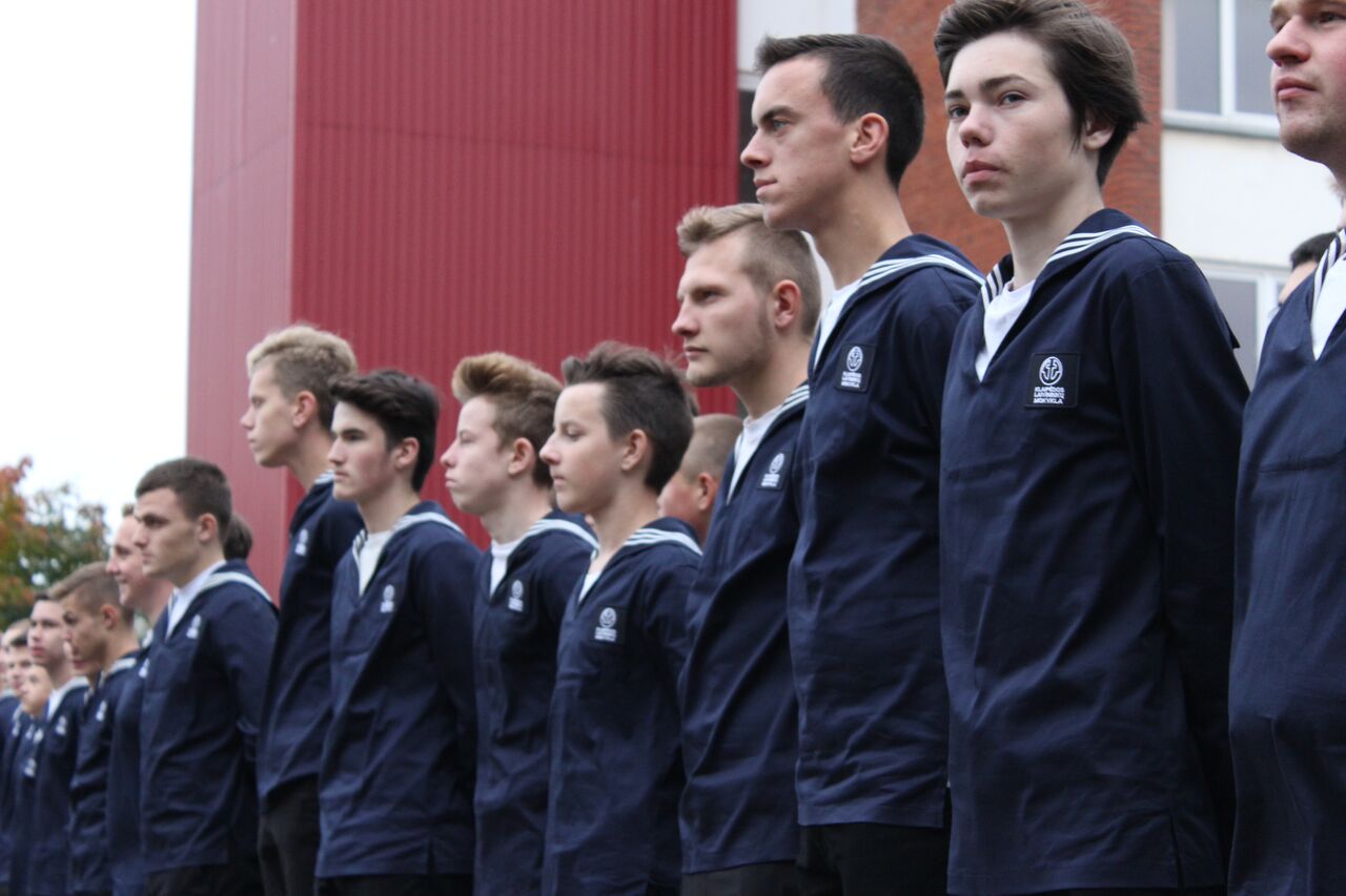 Klaipėdos laivinkų mokykloje įvesta privaloma dalinė jūreiviška uniforma